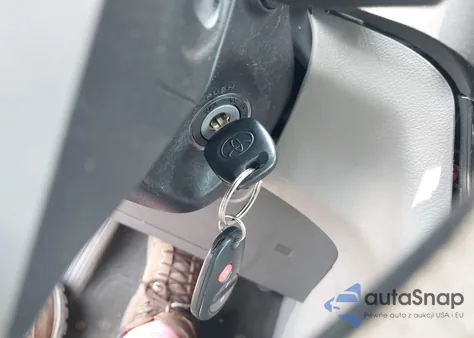 2018 Toyota Sienna L 7 Passenger from USA, damaged, VIN 5TDZZ3DC8JS901442